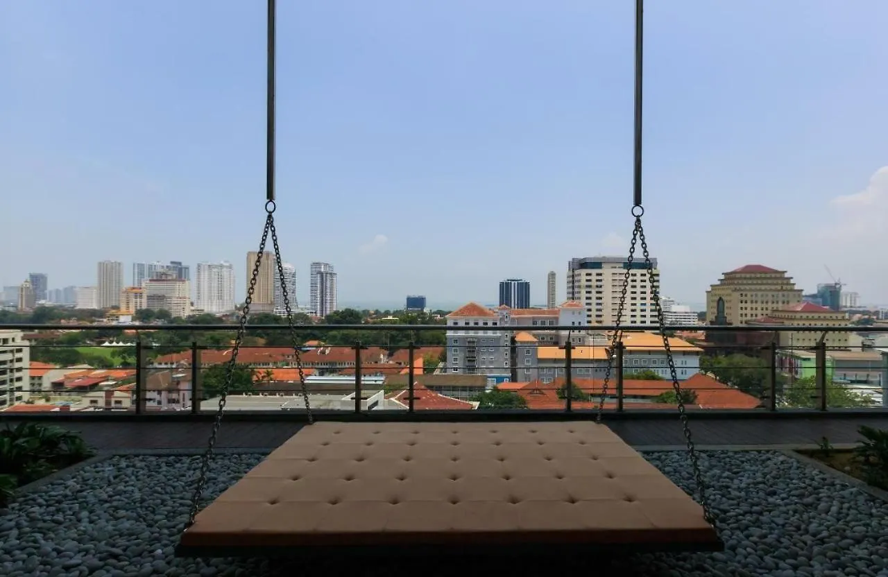 Studio Apartment With Seaview George Town Malasia